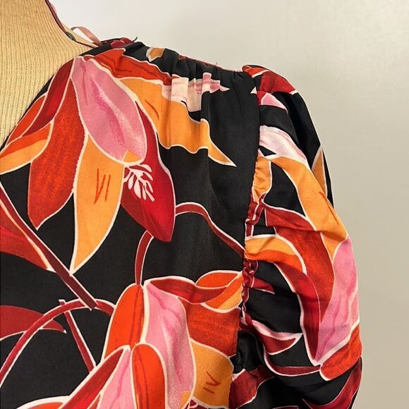 NWT entro Dramatic Black with Red Floral Print Mini Dress - Size Small - Picture 5 of 16